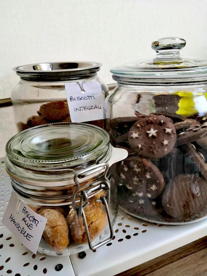 Hotel Iride Suite & Breakfast- Ideale Per Famiglie E Coppie 리치오네 외부 사진