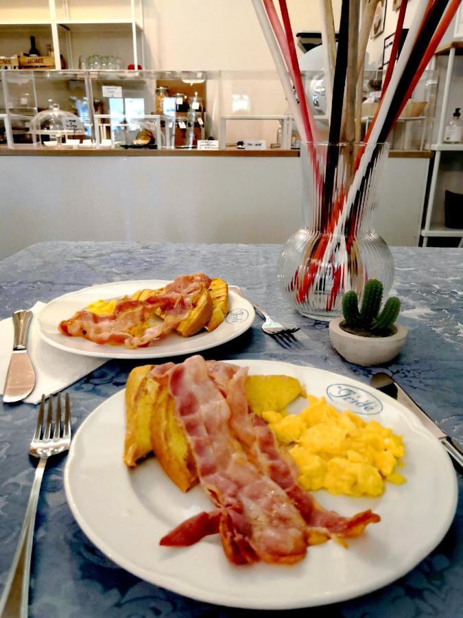 Hotel Iride Suite & Breakfast- Ideale Per Famiglie E Coppie 리치오네 외부 사진
