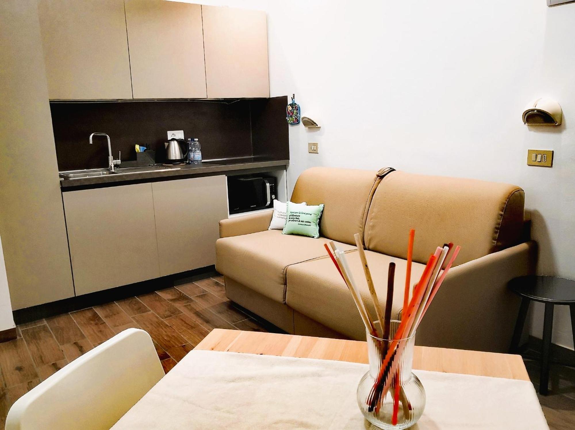 Hotel Iride Suite & Breakfast- Ideale Per Famiglie E Coppie 리치오네 외부 사진